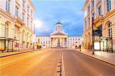 Steam每日特惠：《旗帜的传说》系列超低价